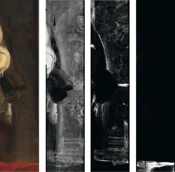 Ein Porträt einer Person im historischen Gewand, die in die Ferne blickt. Der Hintergrund ist dunkel und zeigt einige undeutliche Figuren. Die Kanten der Darstellung sind absichtlich unklar, was eine mysteriöse Stimmung erzeugt. Das Bild spielt mit Licht und Schatten.