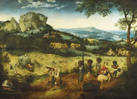 Eine ländliche Szene zeigt Menschen bei der Arbeit auf dem Feld, das frisch geerntet wird. Im Hintergrund sind Berge und Dörfer sichtbar. Einige Personen tragen Körbe, während andere mit Werkzeugen beschäftigt sind. Die Szenerie vermittelt eine friedliche ländliche Atmosphäre.