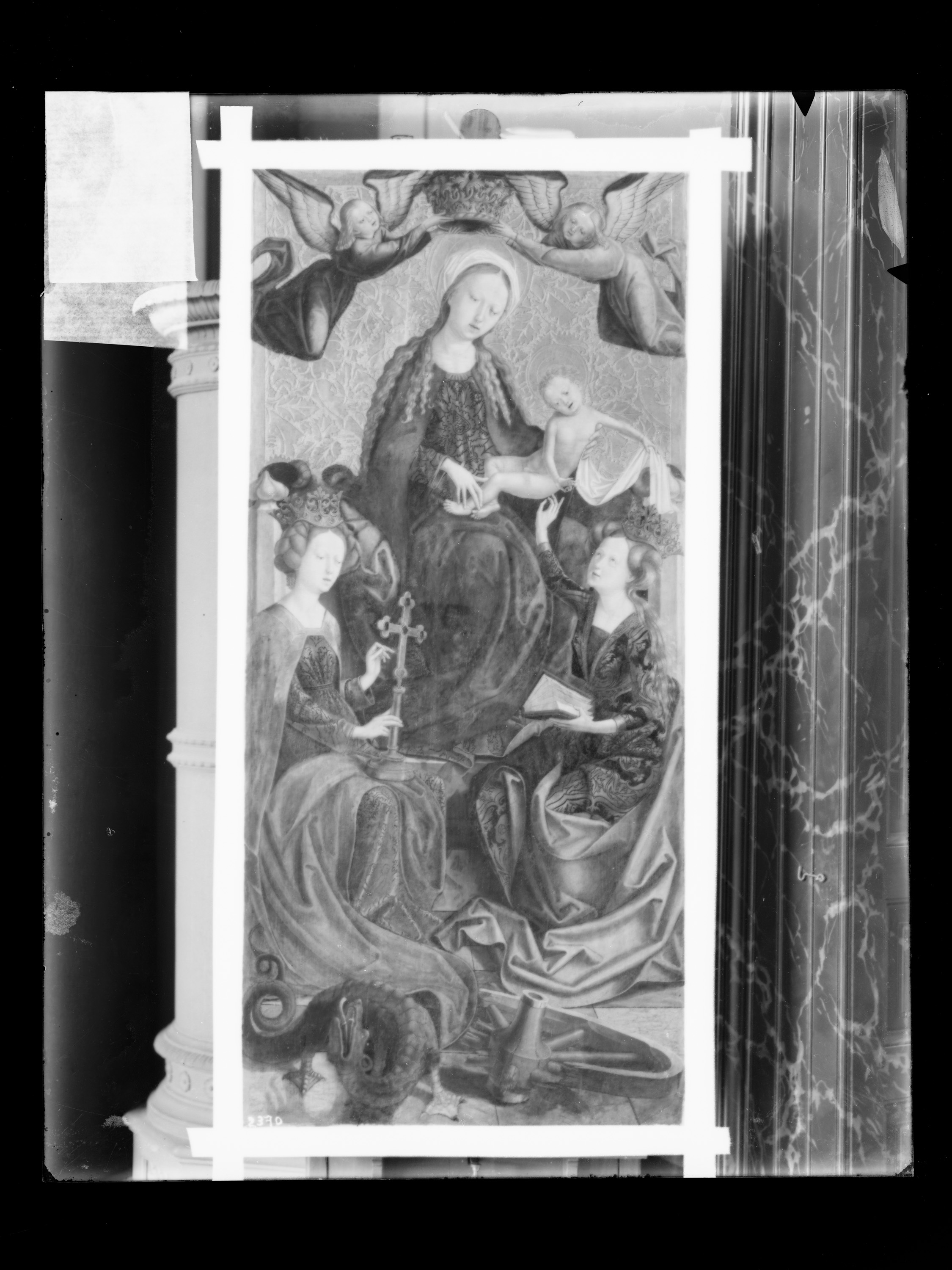 Madonna mit Kind und zwei Engeln