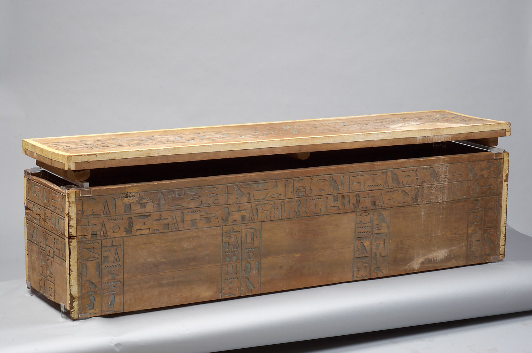 Coffin of Wepwawet-em-hat 