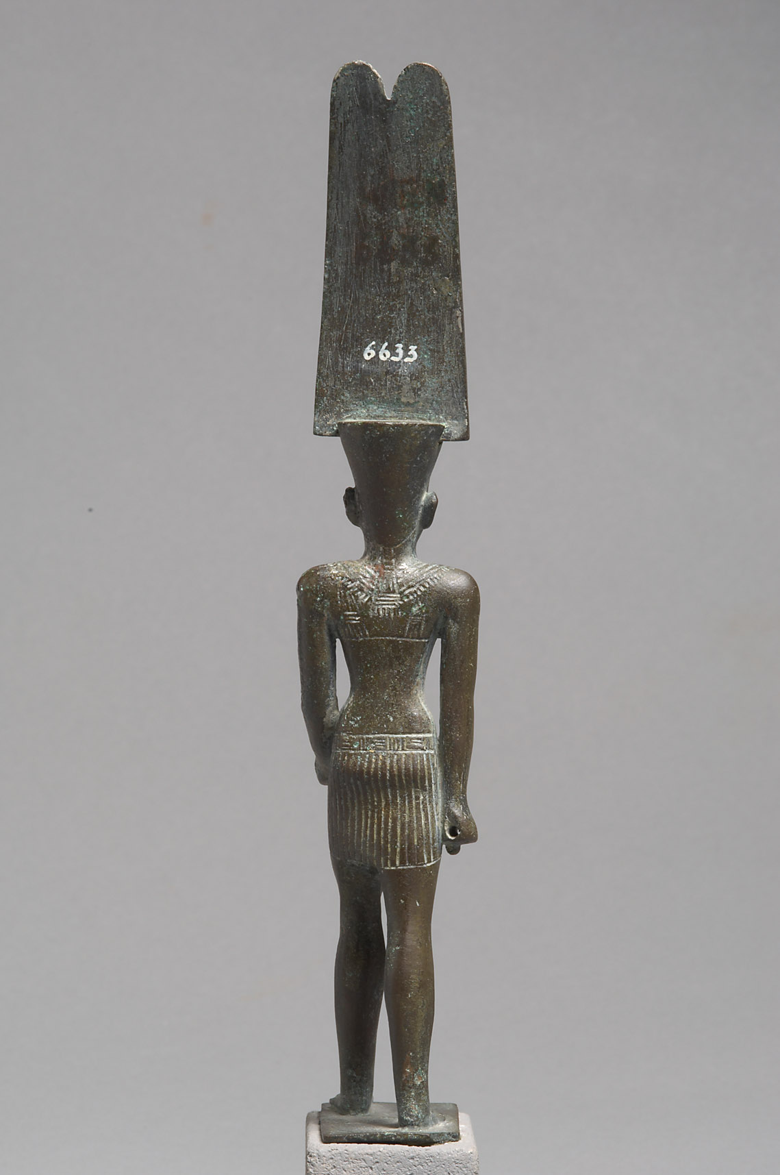 Schreitender Gott Amun