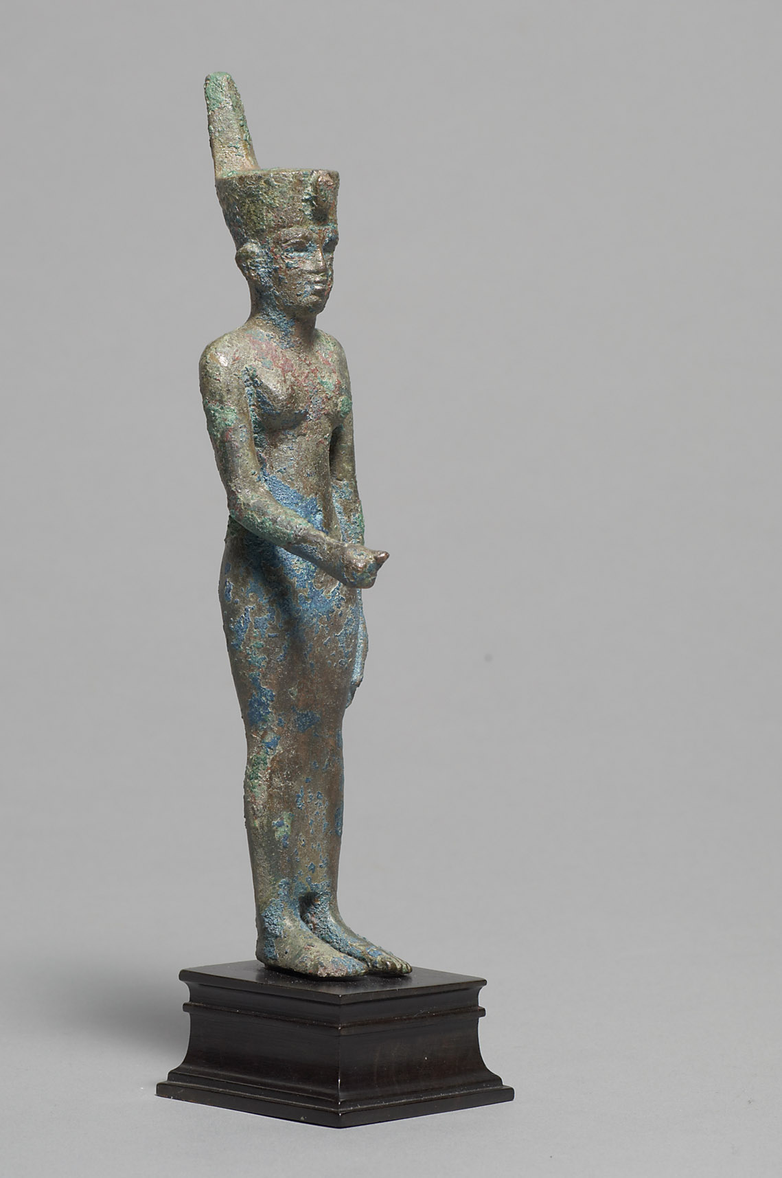 Stehende Göttin Neith