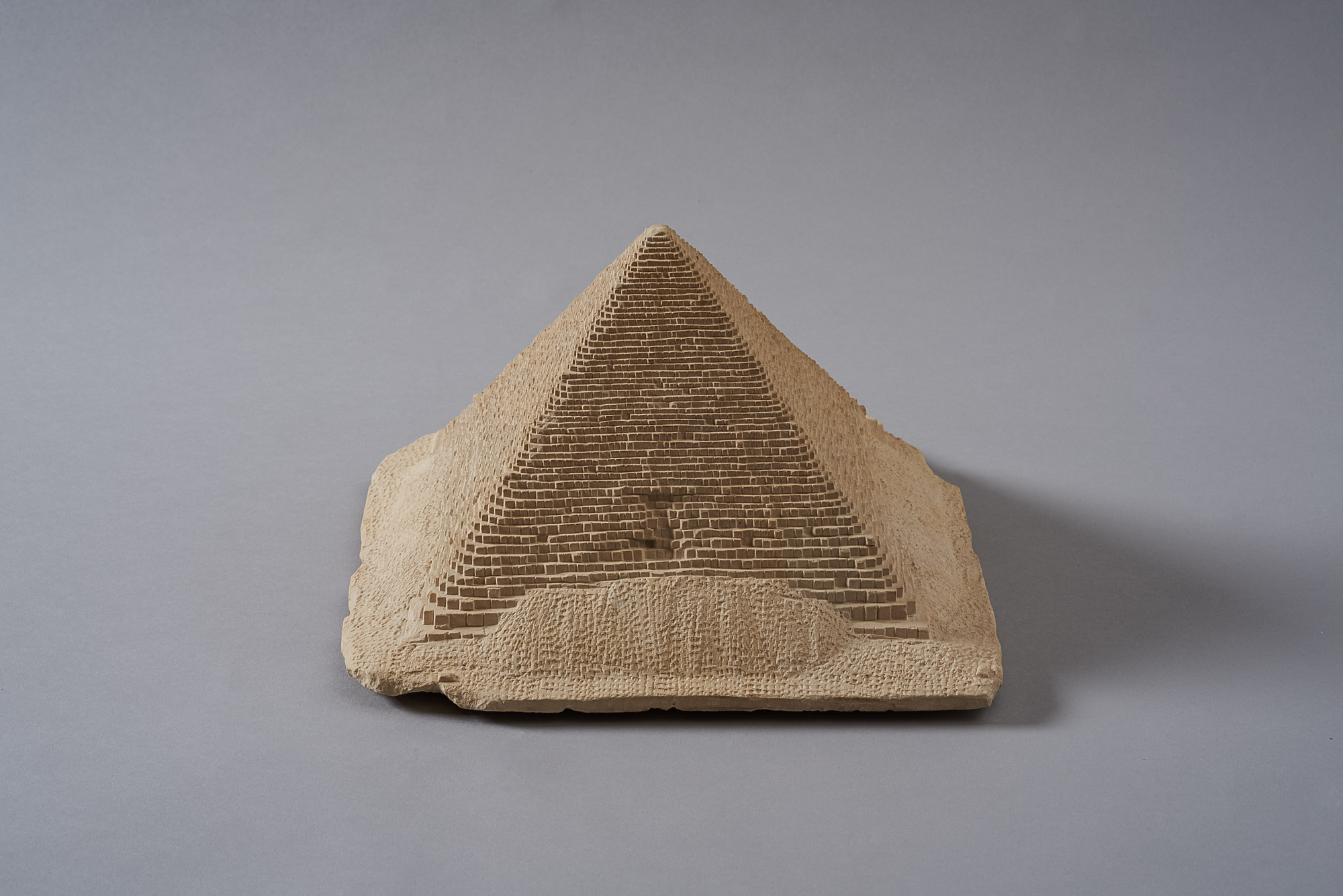 Modell der Cheops-Pyramide