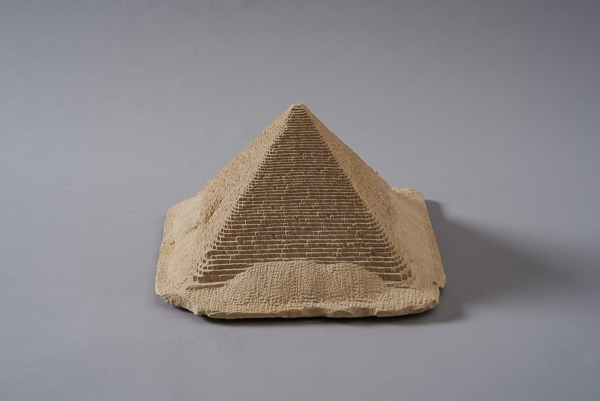 Modell der Cheops-Pyramide