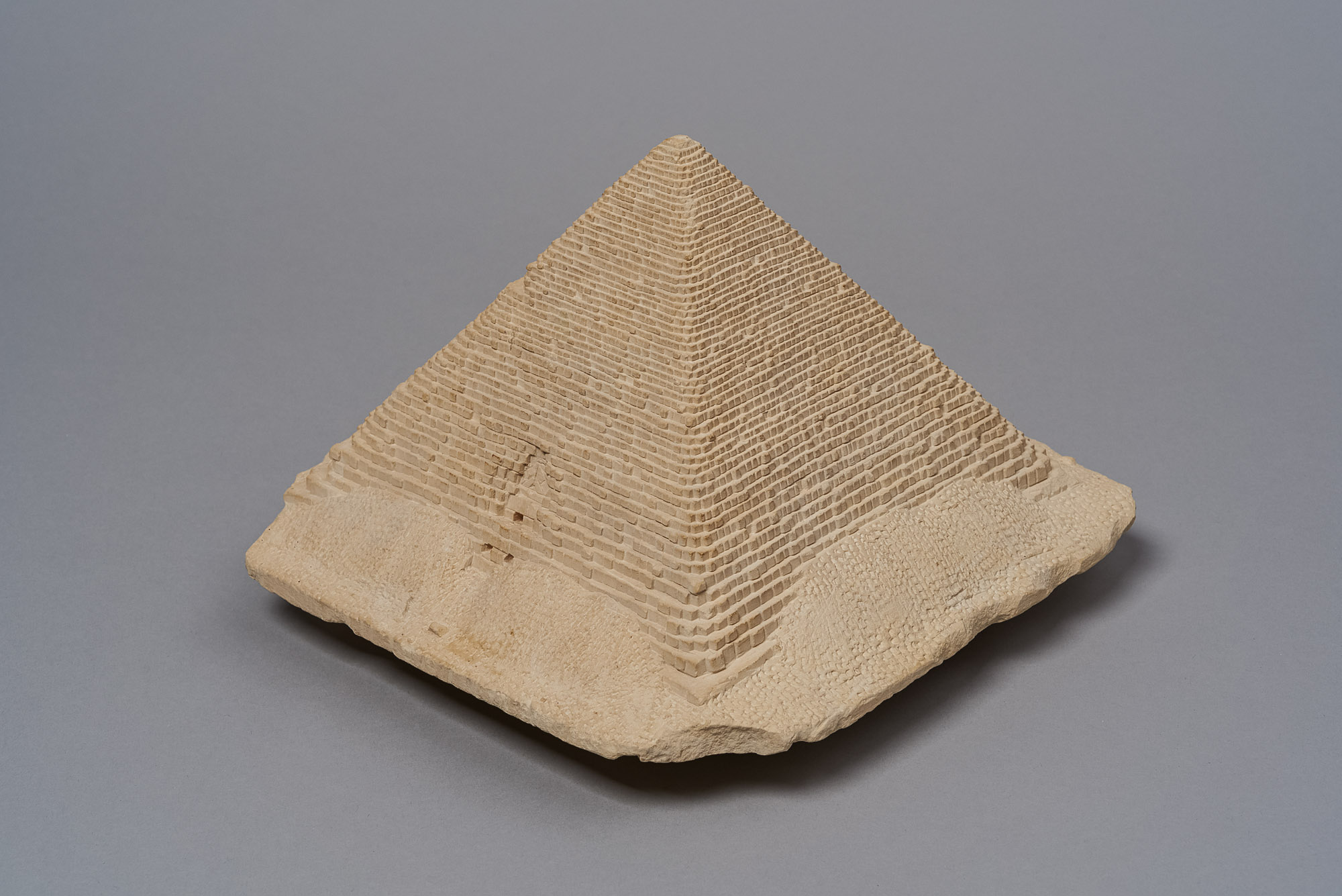 Modell der Cheops-Pyramide