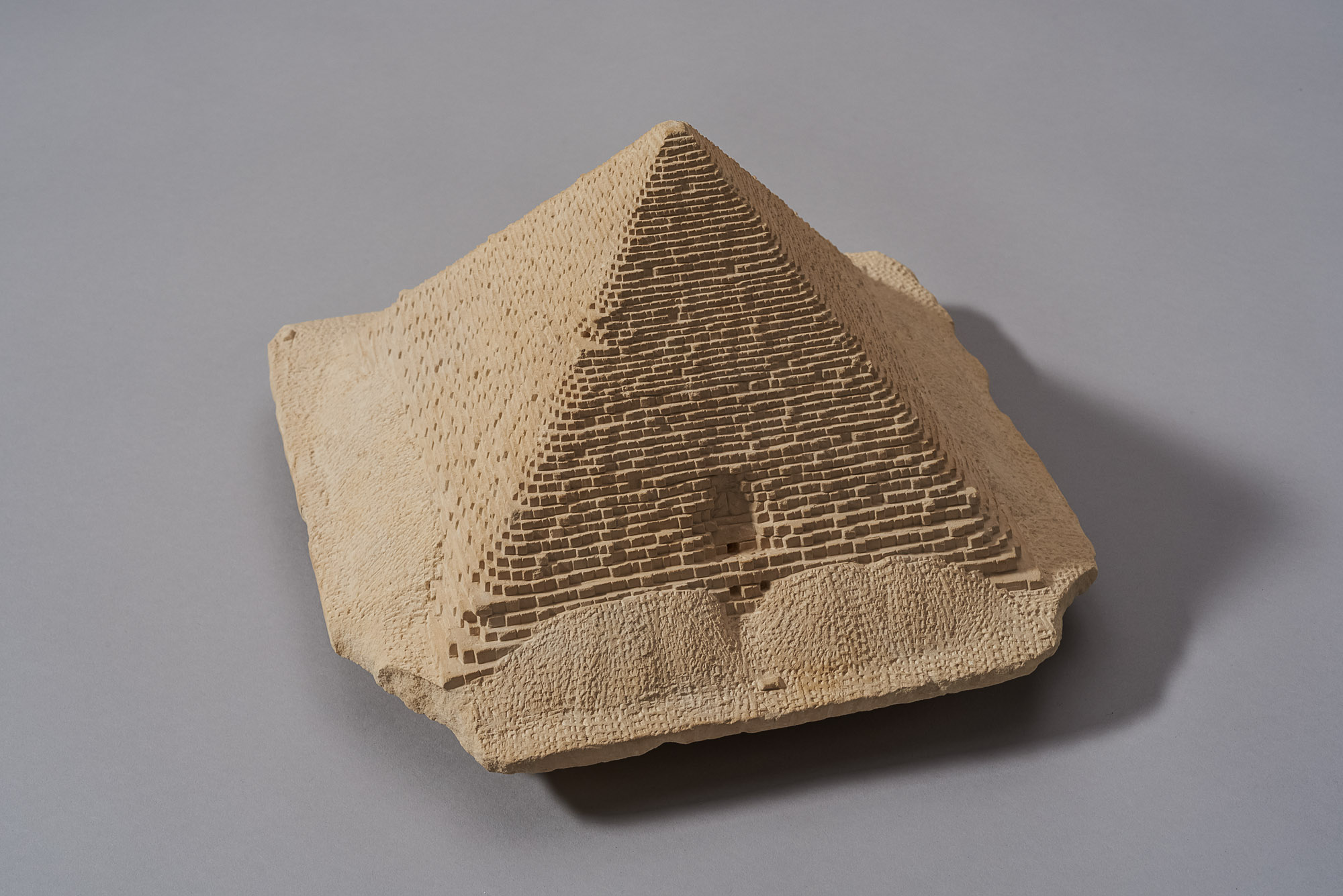 Modell der Cheops-Pyramide