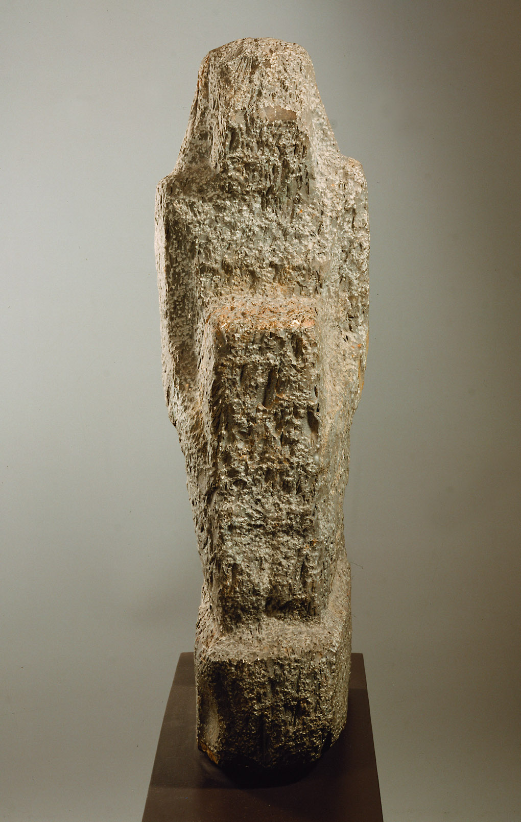 Unvollendete naophore Statue eines Mannes