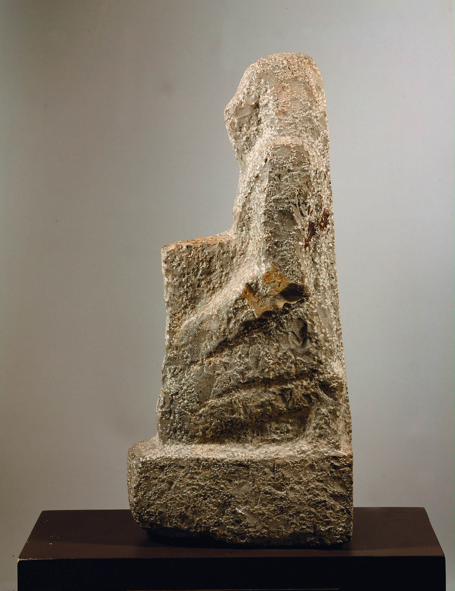 Unvollendete naophore Statue eines Mannes