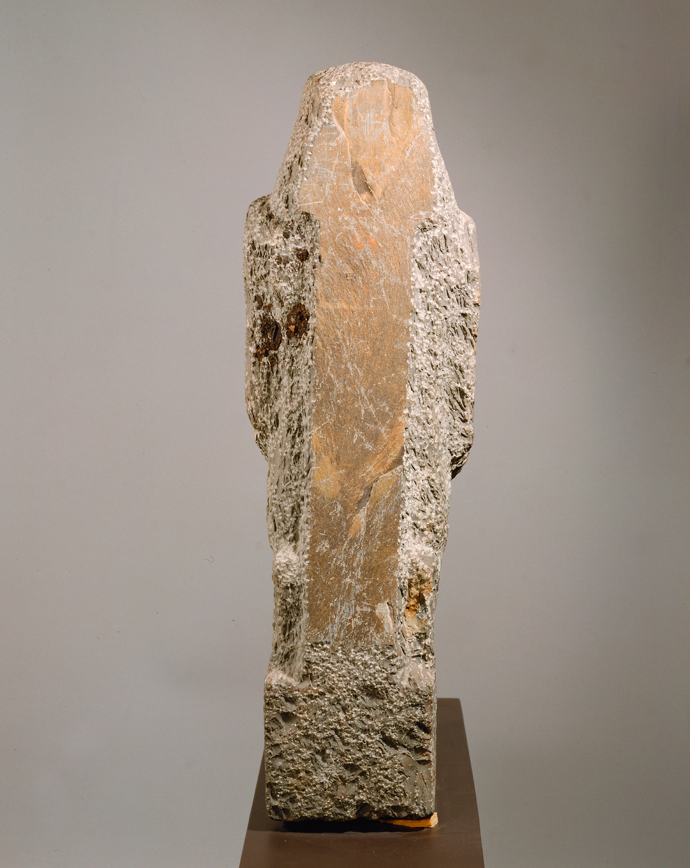 Unvollendete naophore Statue eines Mannes
