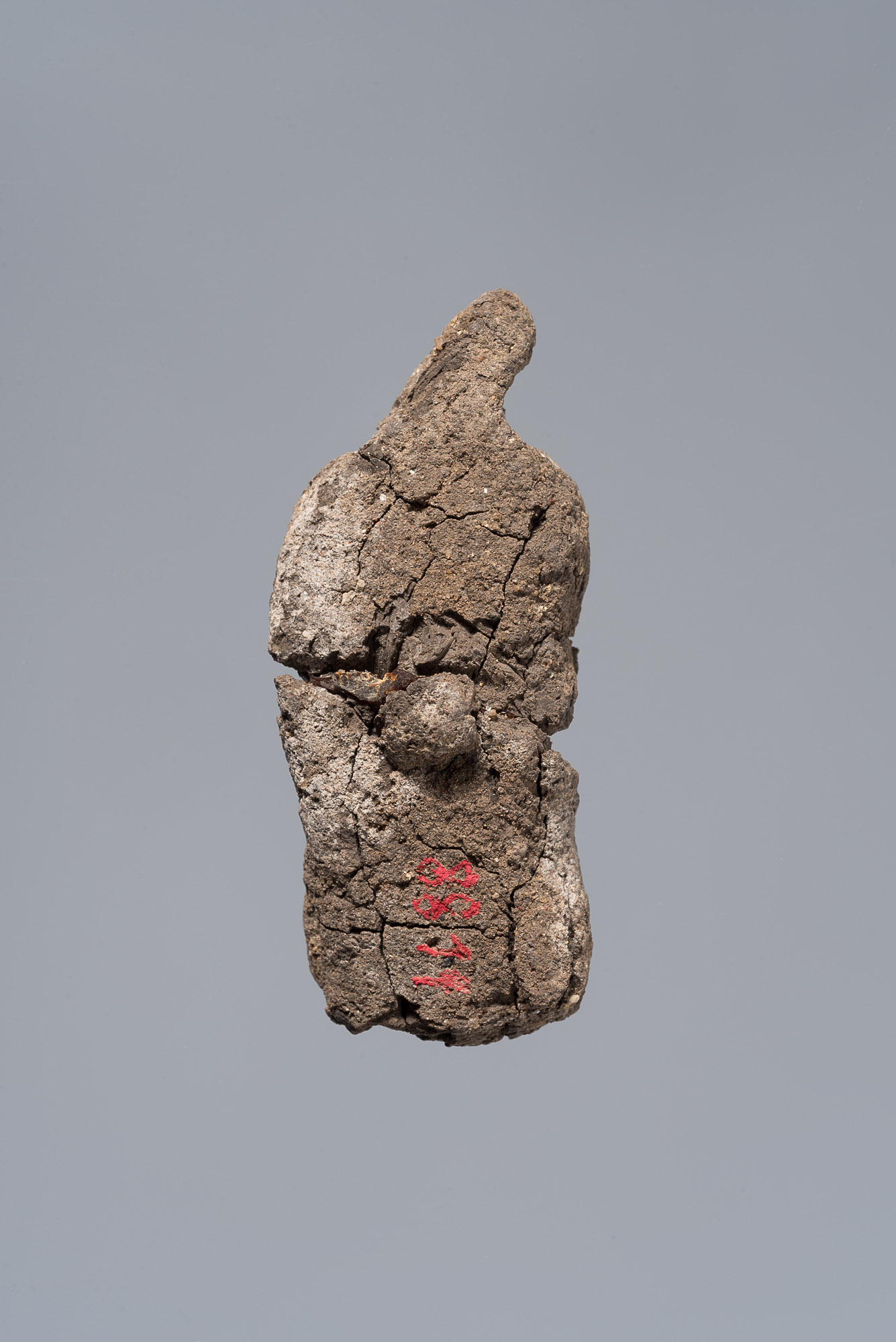 Ächtungsfigur mit Aufschrift