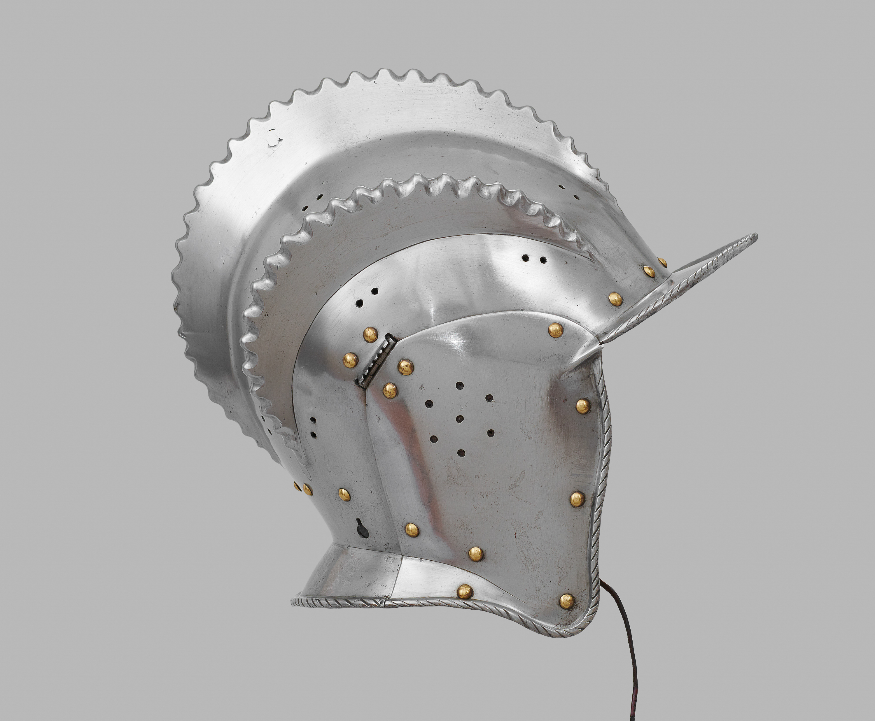 Dreikammige Sturmhaube