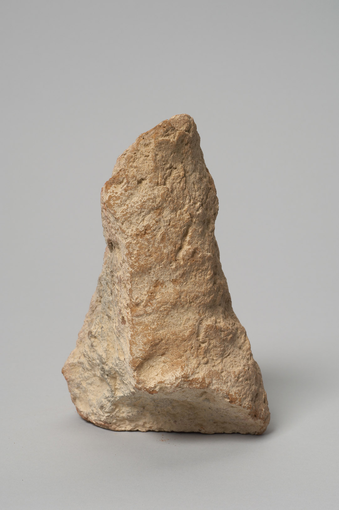 Fragmentierter Grabkegel des Scheschenk