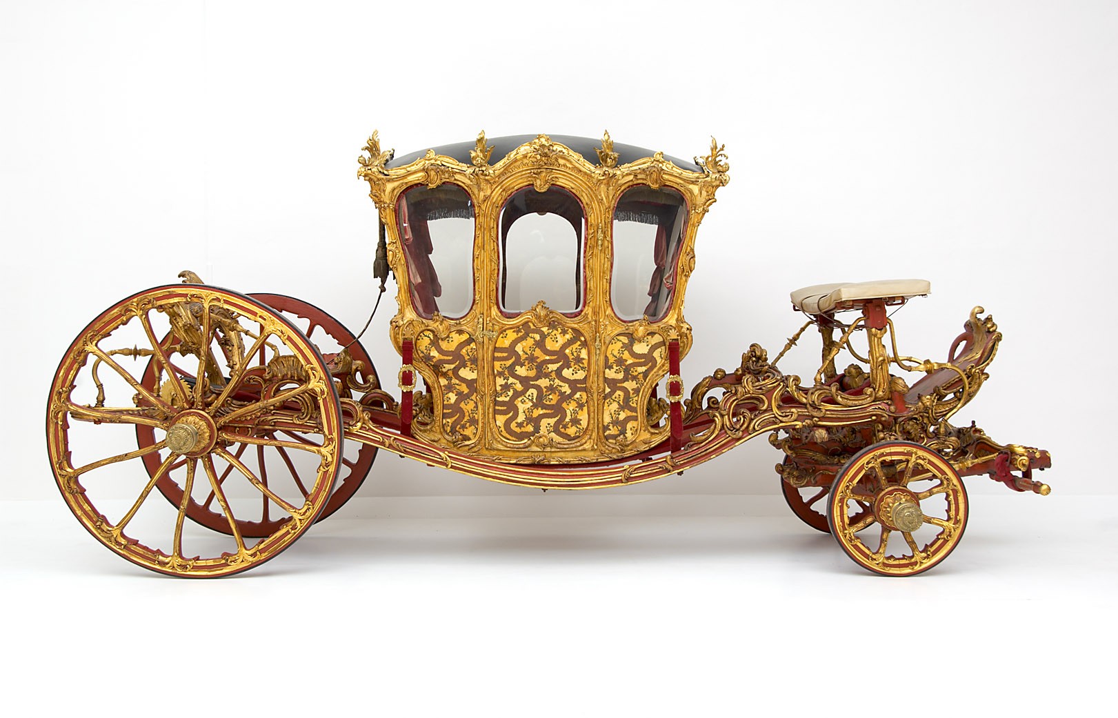 Rococo Berlin carriage, so-called “prince” or “ladies’” carriage
