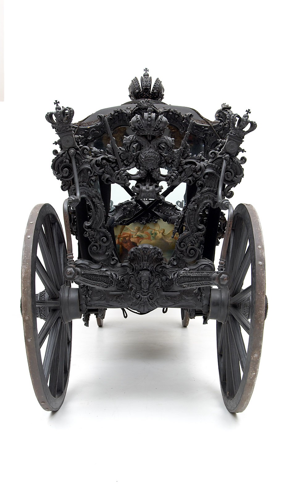 Imperial gala coach for court mourning