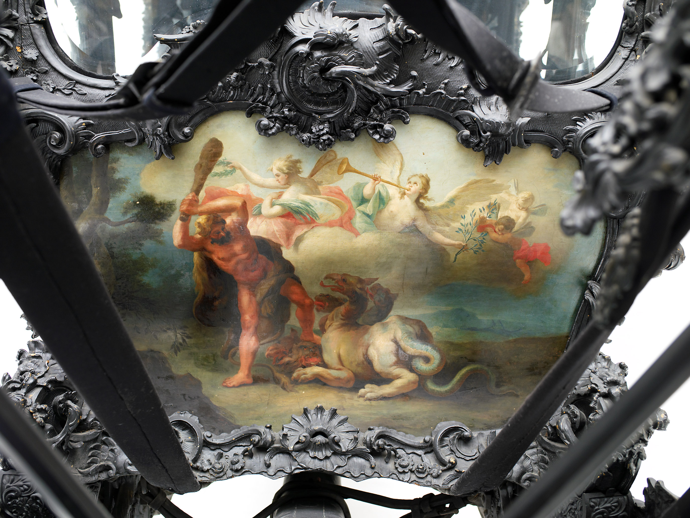 Imperial gala coach for court mourning