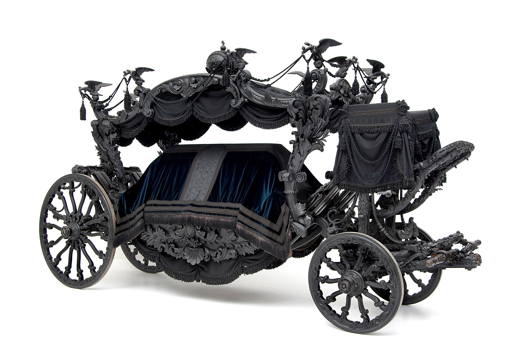 Schwarzer Leichenwagen