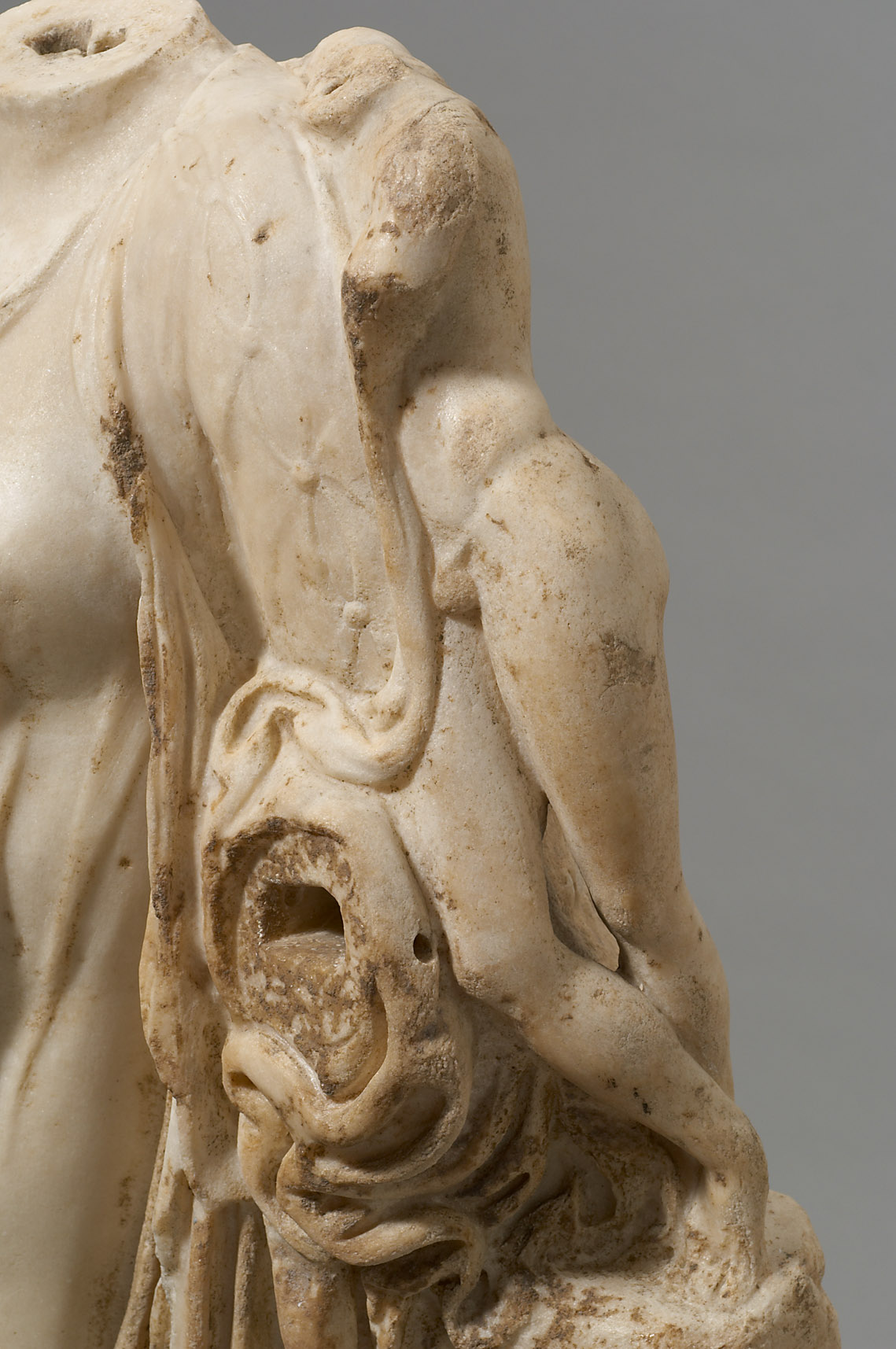 Aphrodite und Eros ("Aphrodite d'Este")