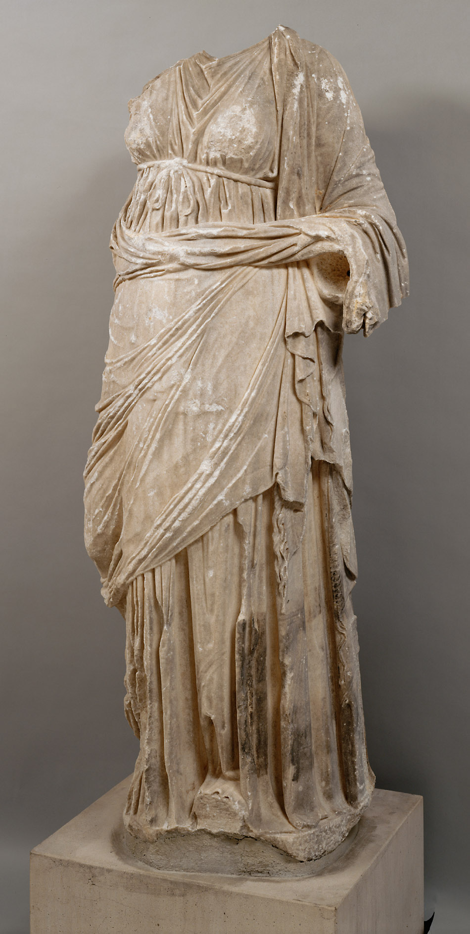 Torso einer weiblichen Gewandstatue