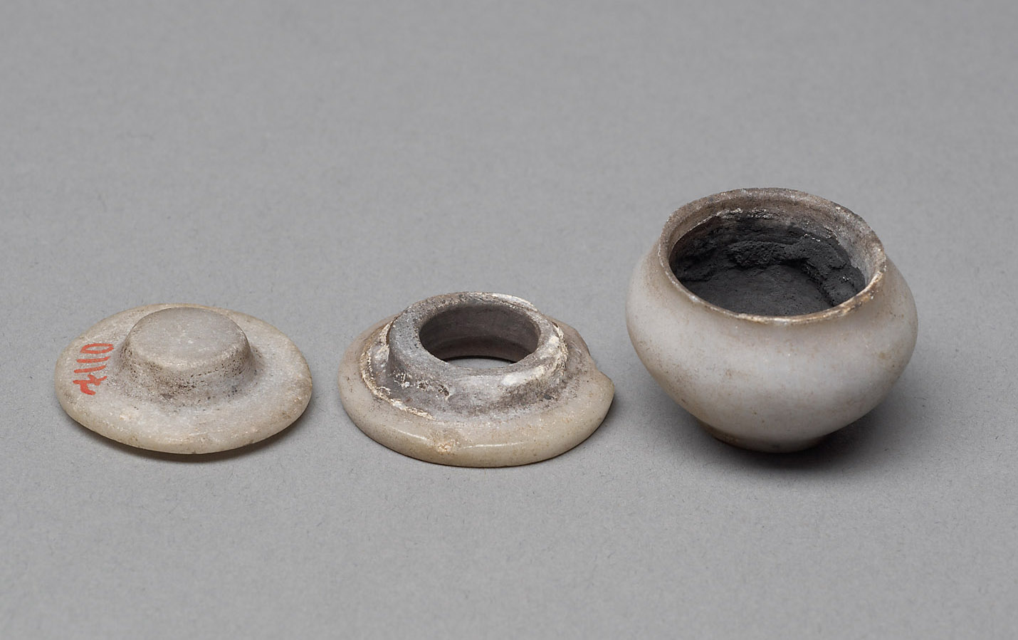 Kästchen für Schmuck und Kosmetikartikel