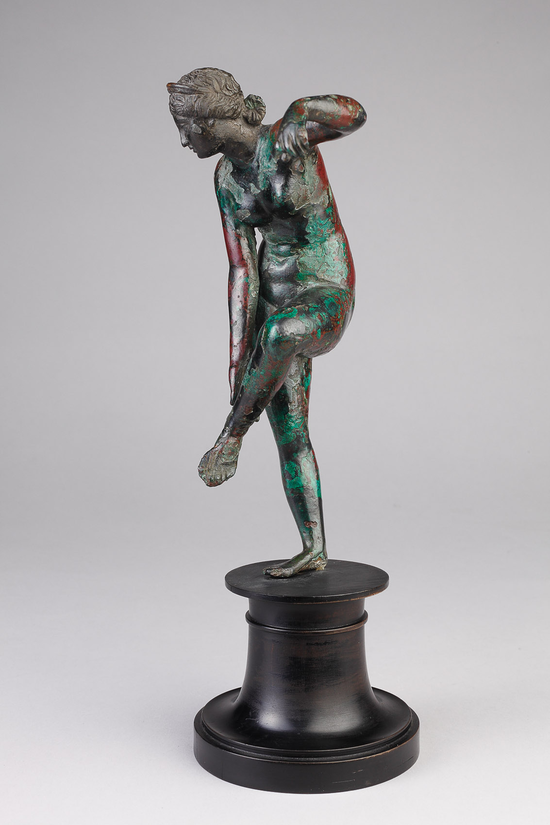 Sandalenlösende Venus