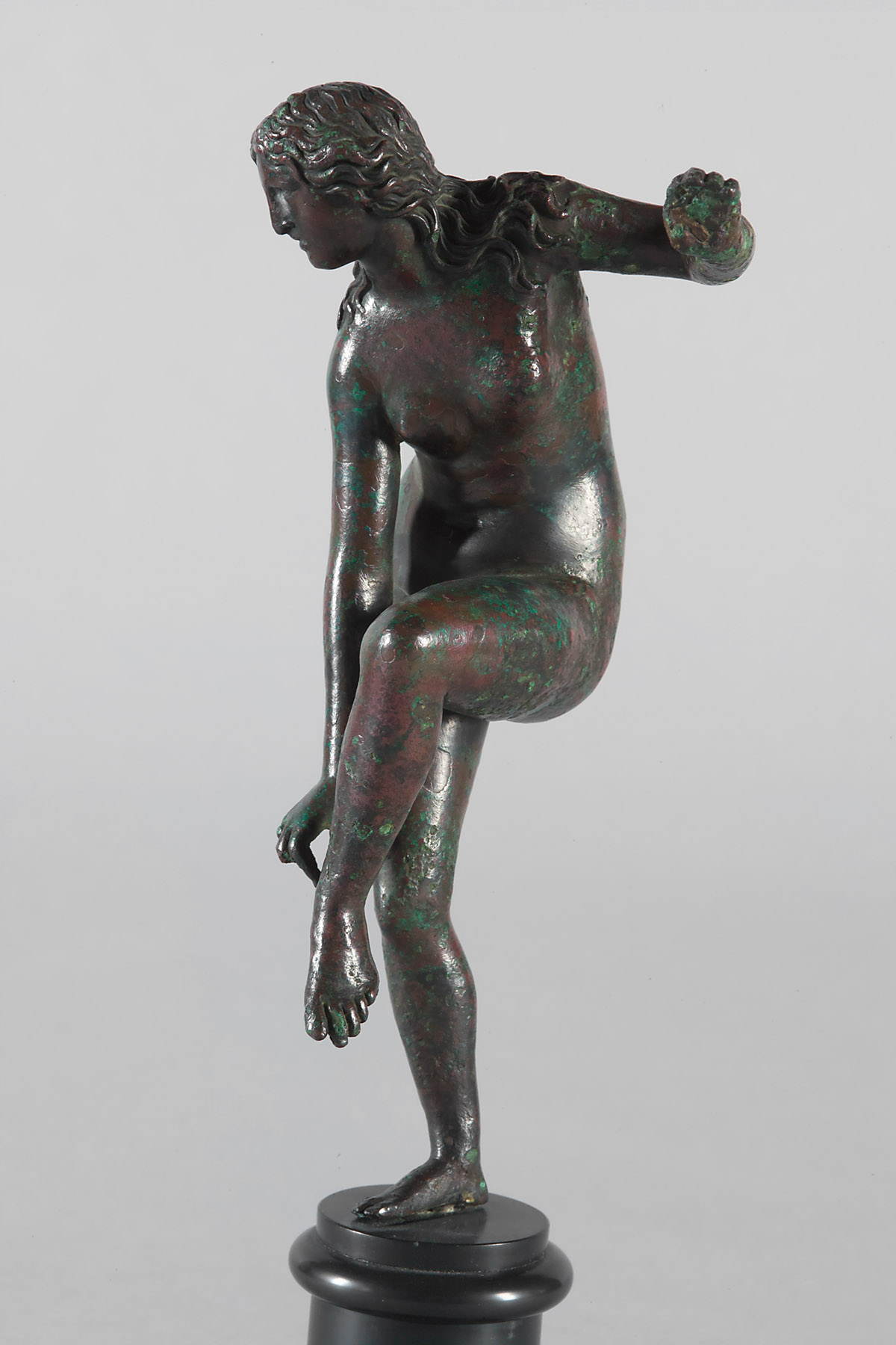 Sandalenlösende Venus