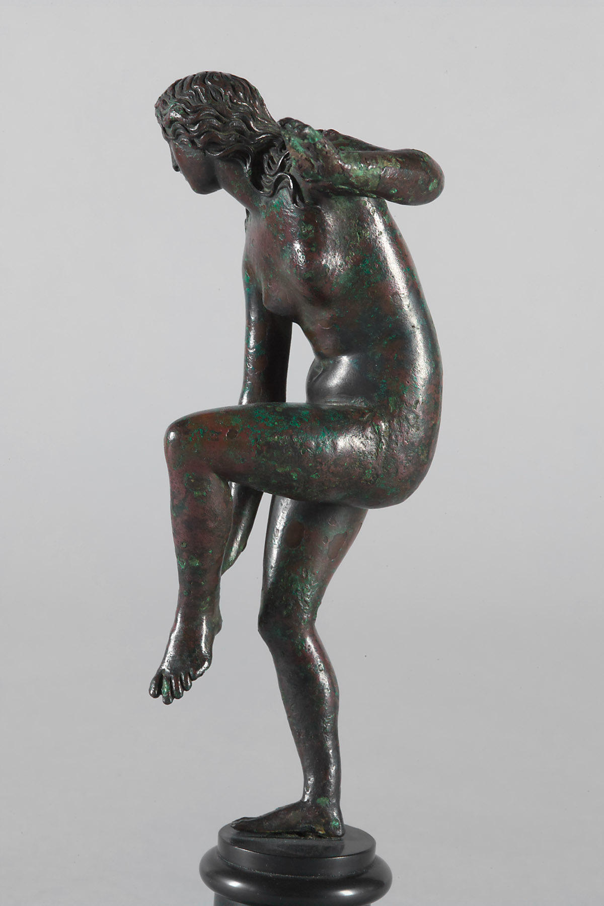 Sandalenlösende Venus
