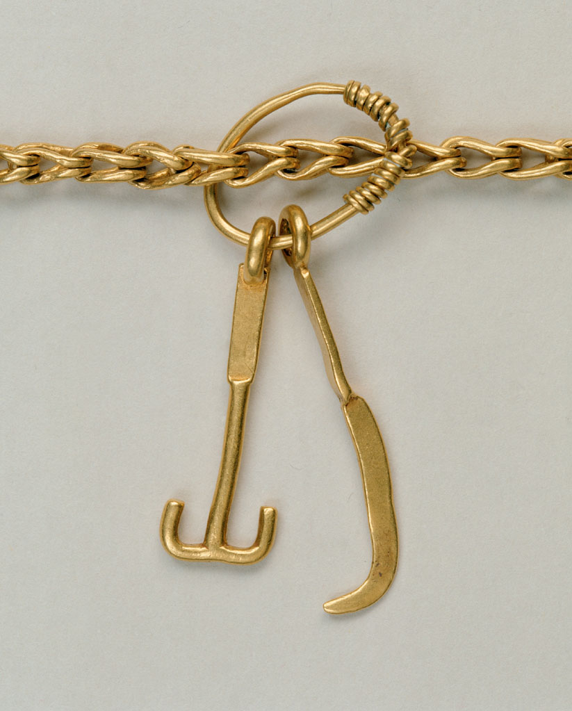 Goldkette mit 52 Anhängern