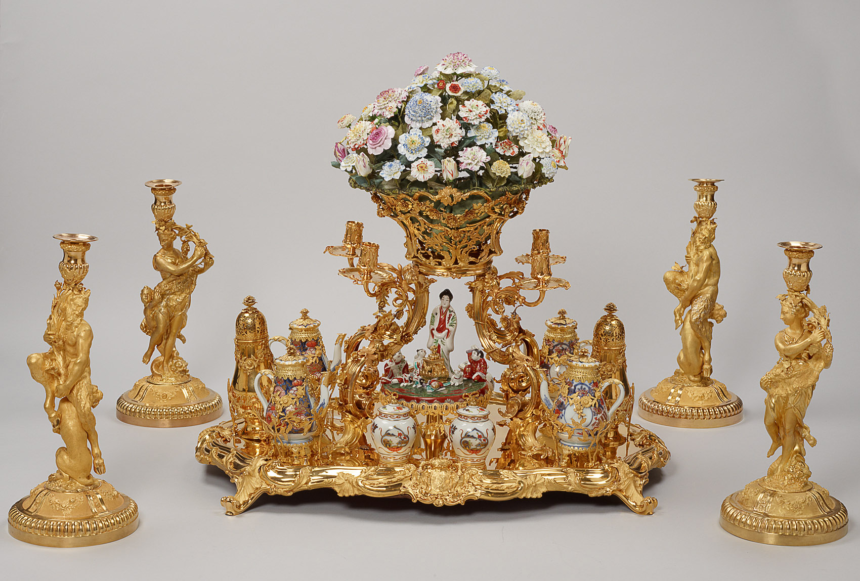 Untersatz des Surtout des Herzogs Karl Alexander von Lothringen