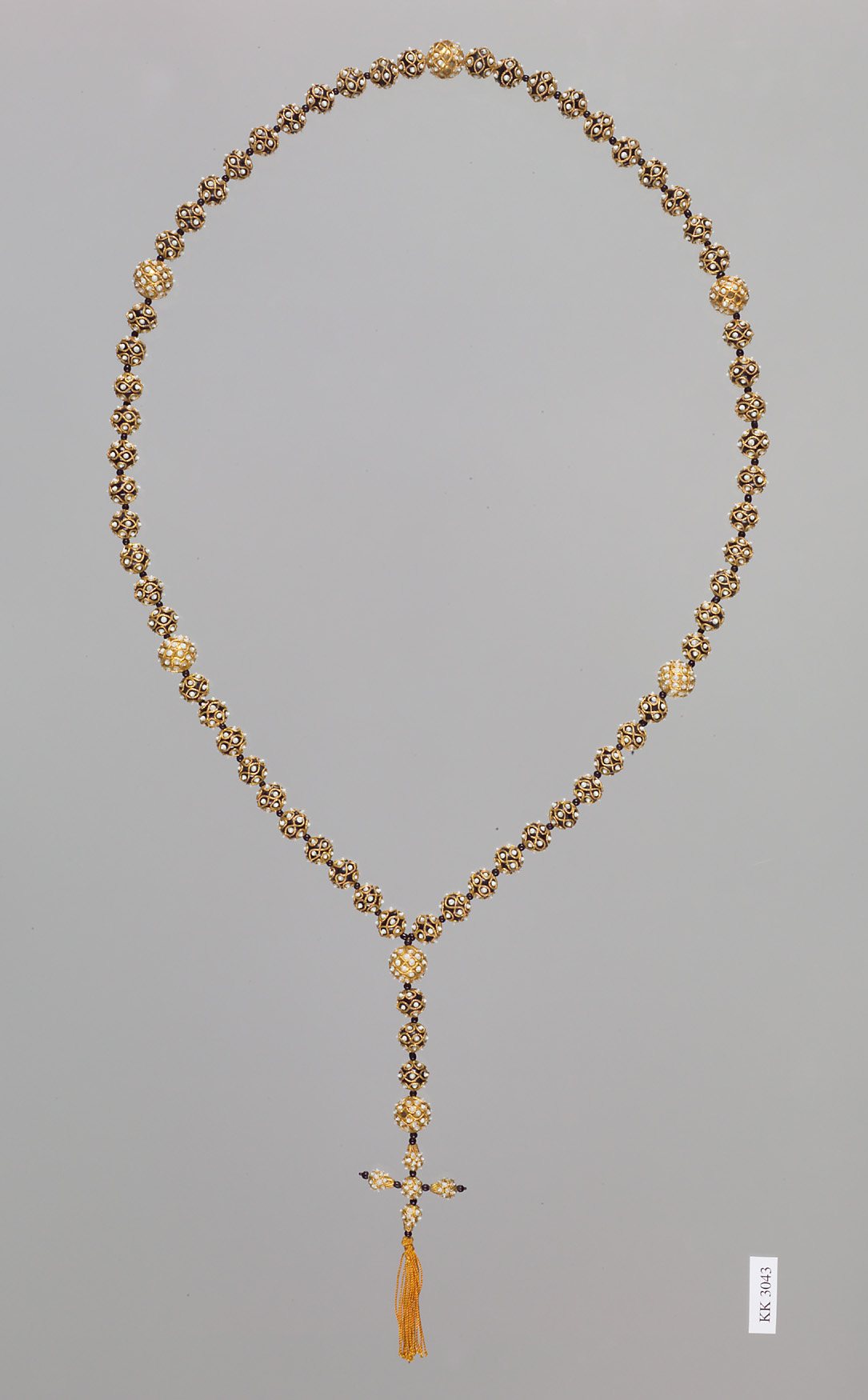 Kette aus Glaskugeln mit Goldfiligran