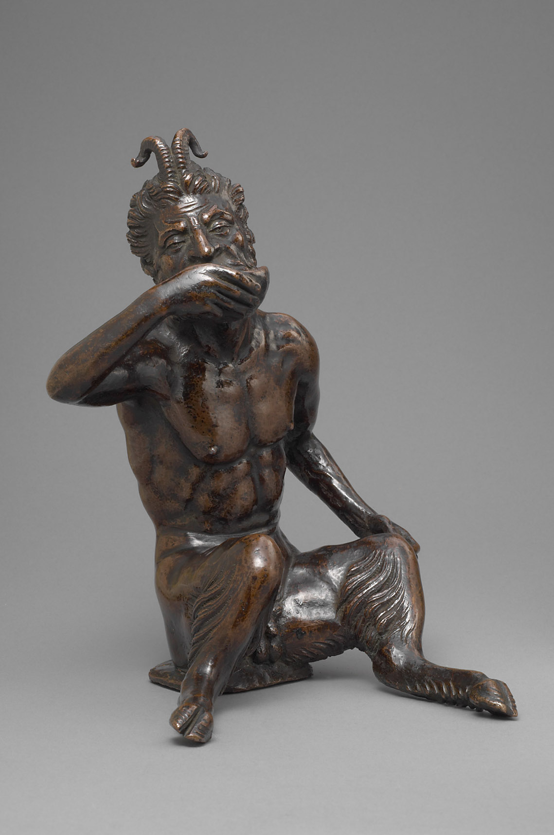 Trinkender Satyr