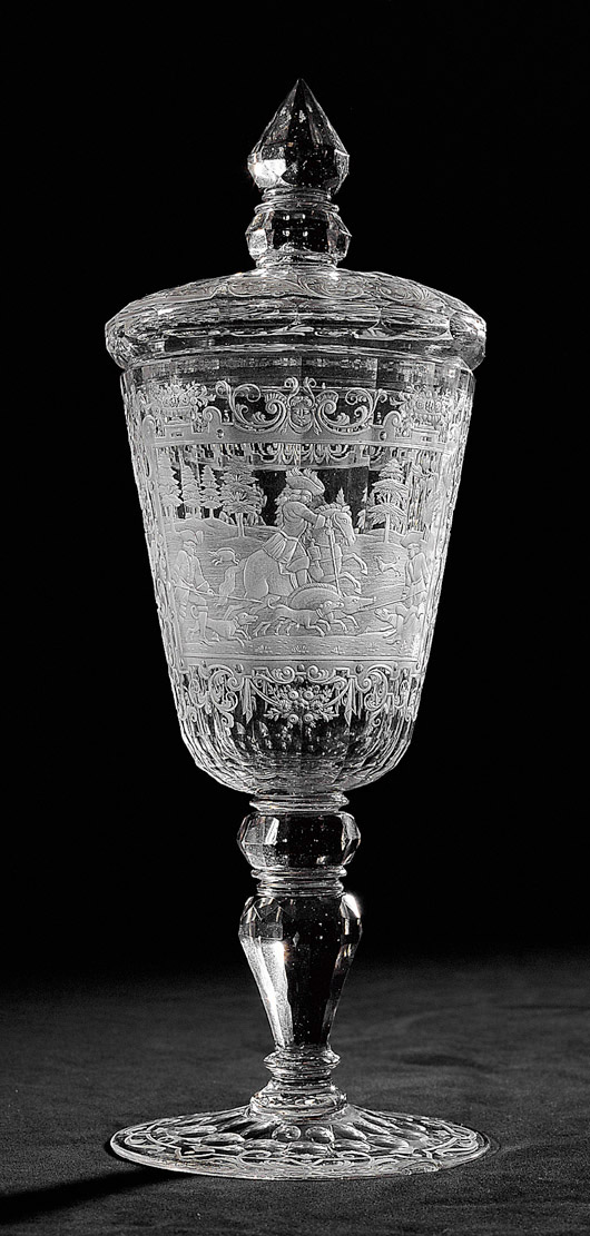 Deckelpokal mit zwei Jagdszenen