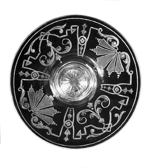 Pokal mit mythologischen Darstellungen