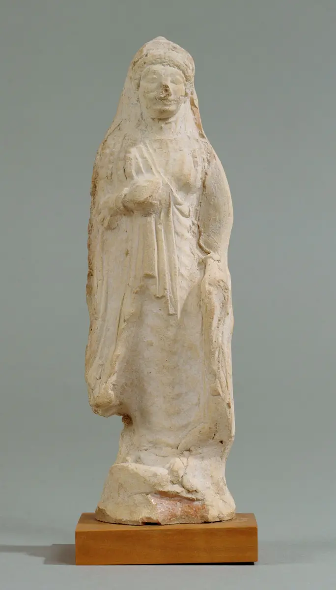Stehende Frau