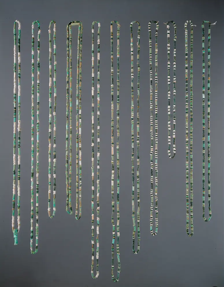 11 Halsketten