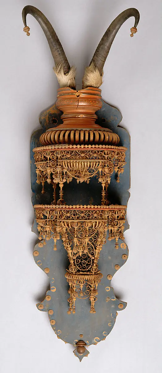 Aufsatz, Trophäe, Jagdtrophäe, Schnitzarbeit