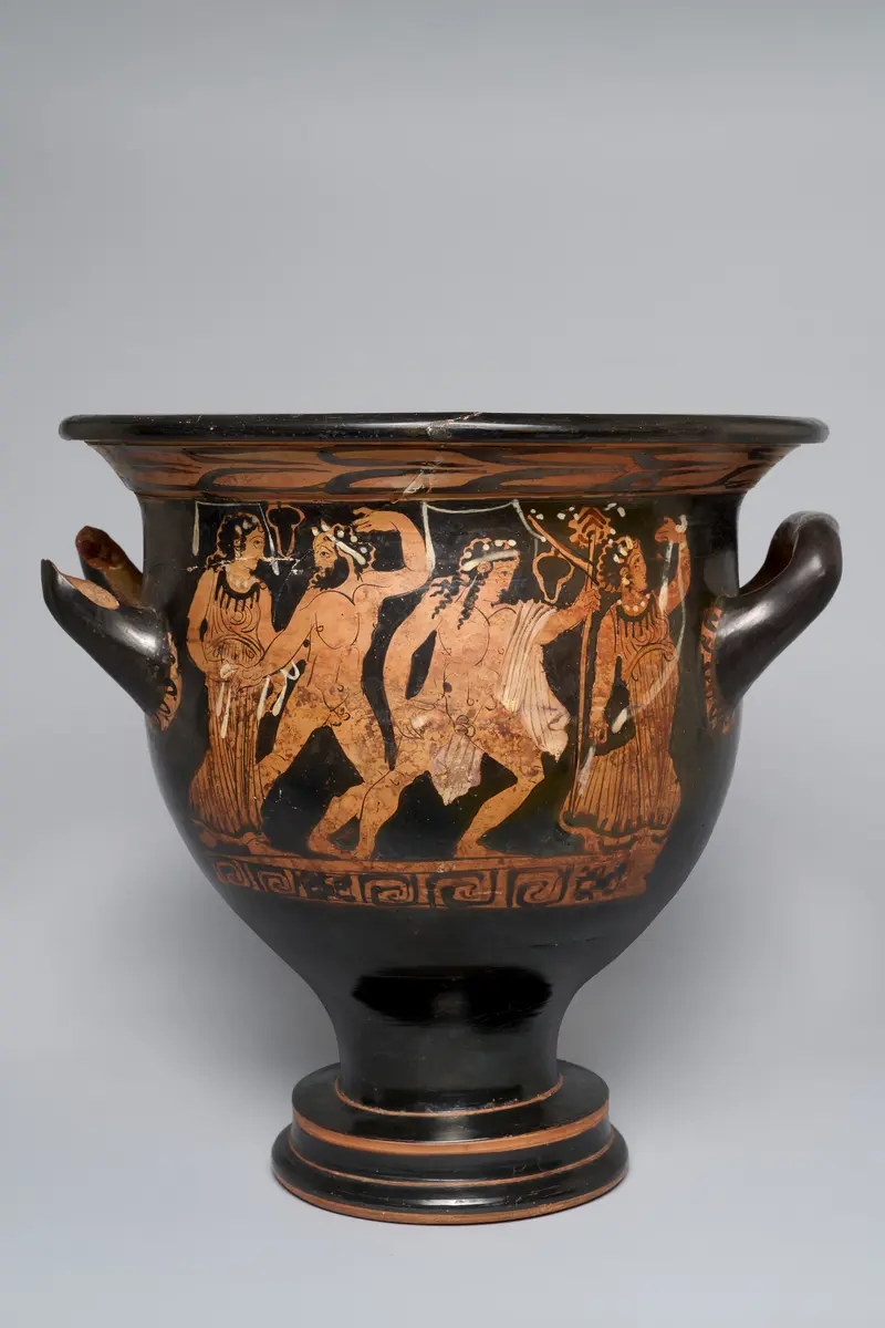 Jugendlicher Dionysos zwischen Silen und Mänaden (A), Drei Manteljünglinge (B)