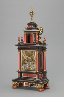 Tischuhr