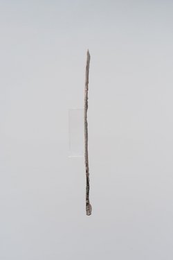 Messer oder Schwert mit gekrümmter Klinge