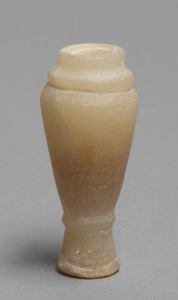 Krug auf Ringständer