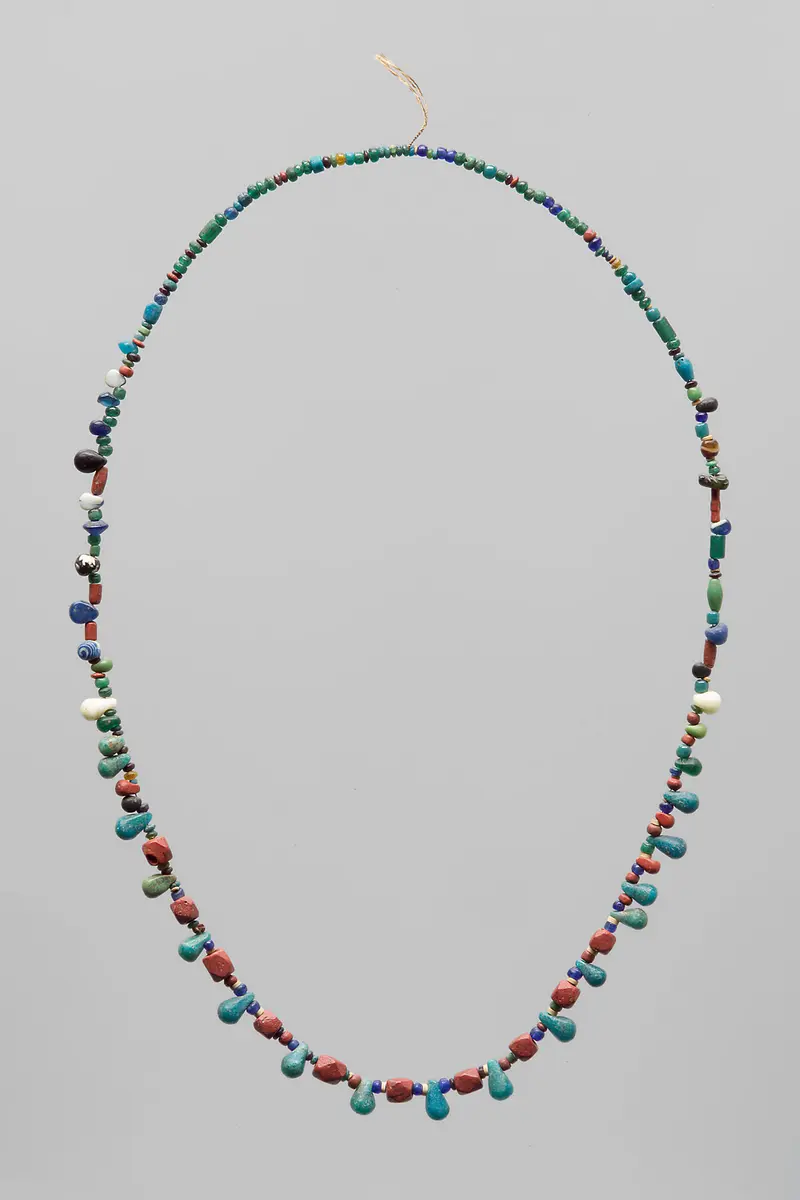 Teile eines Halscolliers