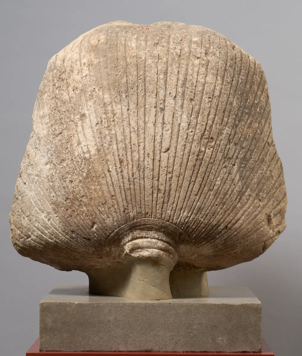 Colossal head from a royal statue 