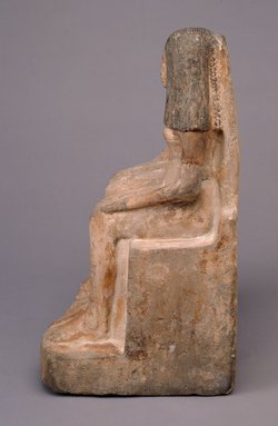 Statue group of Wah-ib with his wife Teri and a son