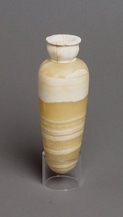 Schlanke Vase