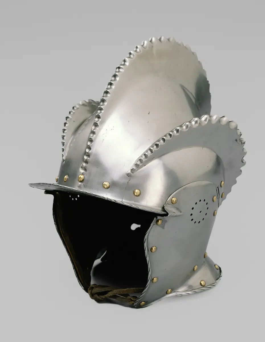 Dreikammige Sturmhaube