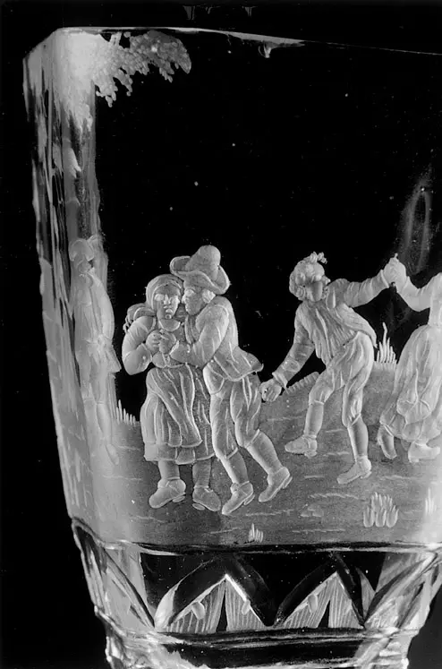 Dreikantiger Pokal mit niederländischem Bauerntanz