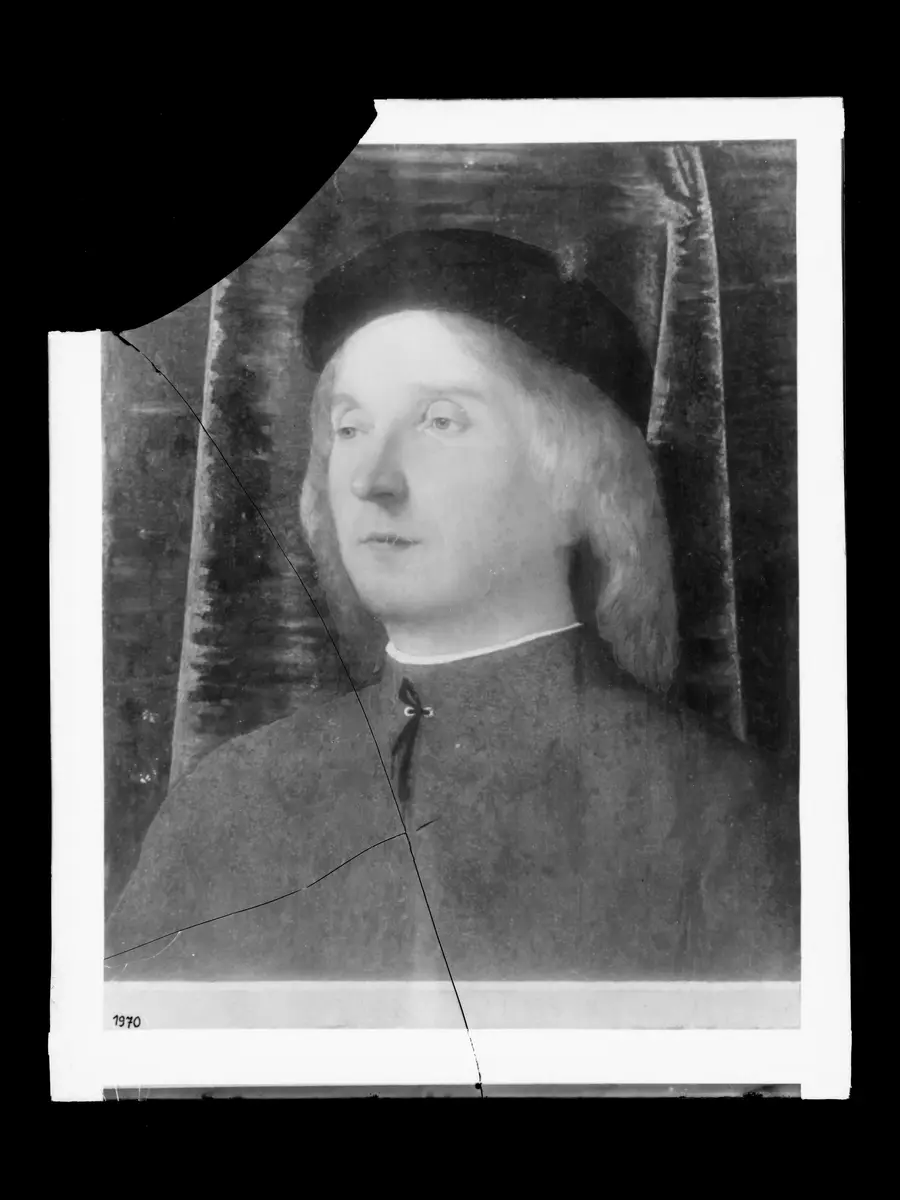 Bildnis eines jungen Mannes in rotem Gewand