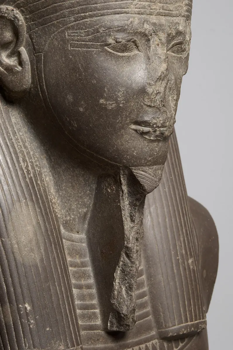 Statue des Gottes Imichentwer
