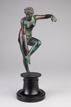 Sandalenlösende Venus