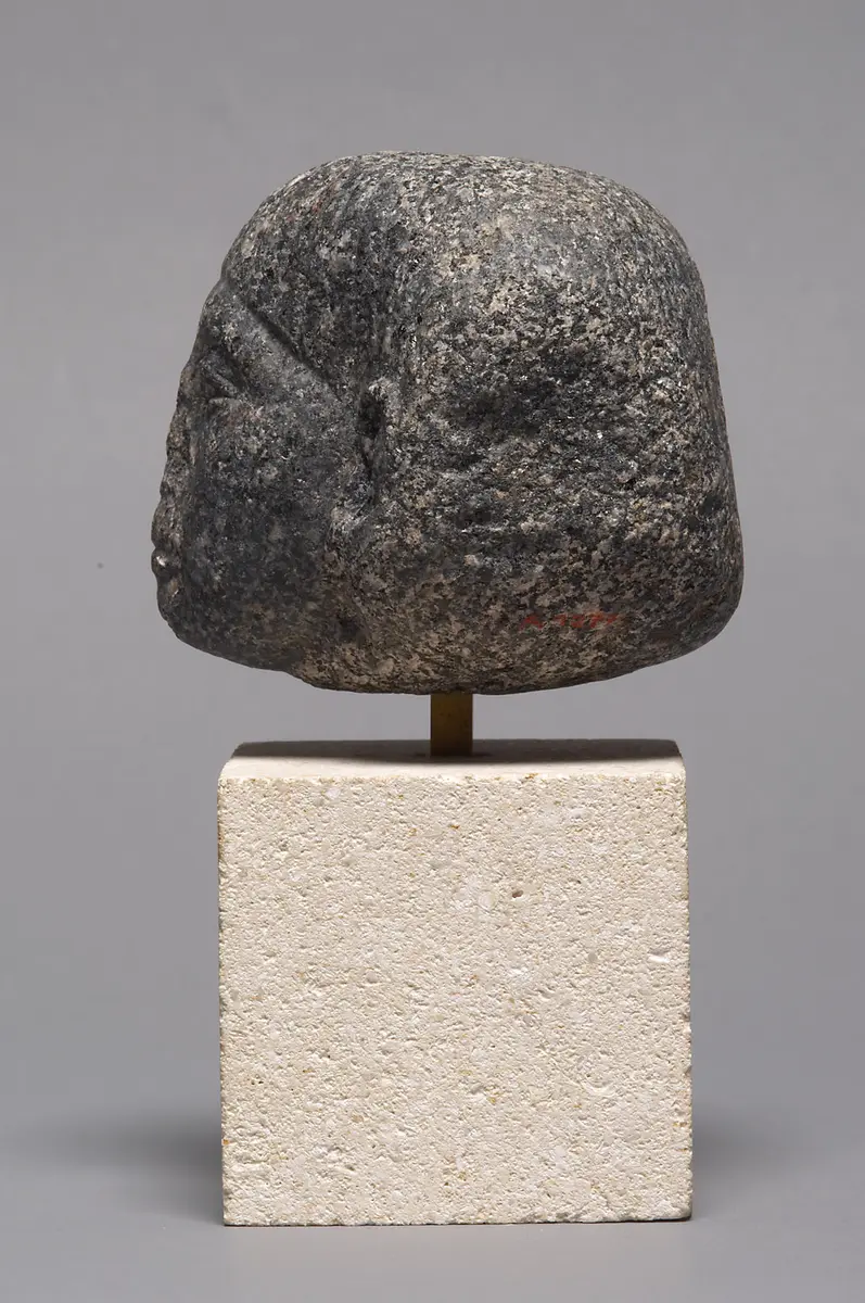 Statuenkopf eines Mannes