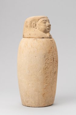 Kanope des Nes-schu-tefnut mit Deckel in Form eines Menschenkopfes